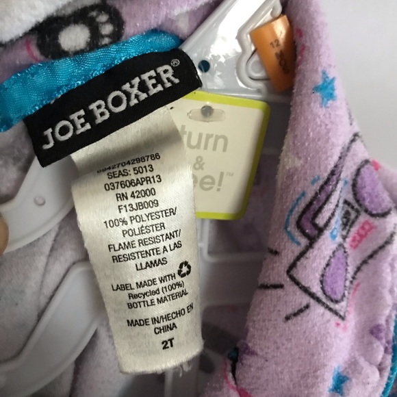 Joe Boxer girls pajama set. Size 2T. - Picture 3 of 3